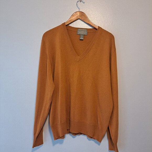 Lord Taylor‎ 100 % Merino Wool Mustard Pullover V-Neck Mens Knit Sweater  LARGE - Picture 1 of 9